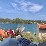 Oikies * Skiathos stad
