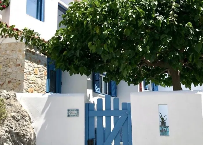 Oikies Skiathos Skiathos Town